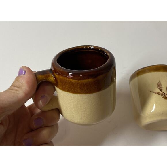 2 Coffee Tea Cups Vintage Brown Glaze Wheat Flower Theme Made in Japan Mugs 70s - Picture 6 of 6